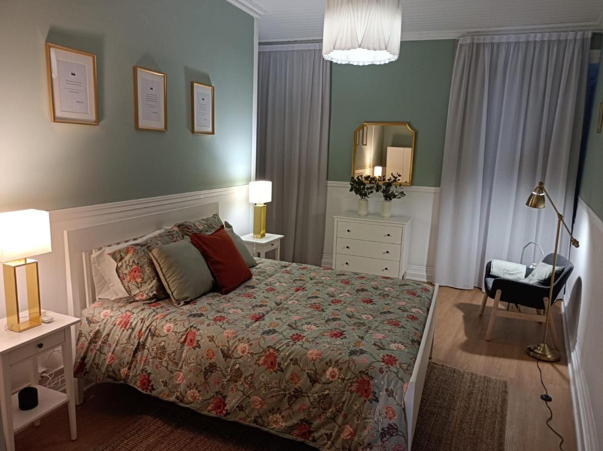 Santo Cristo Apartments ปอนตาเดลกาดา ภายนอก รูปภาพ